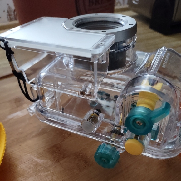 Canon WP-DC700 Waterproof Underwater Camera Case For Canon PowerShot A60 A70 - Picture 4 of 12